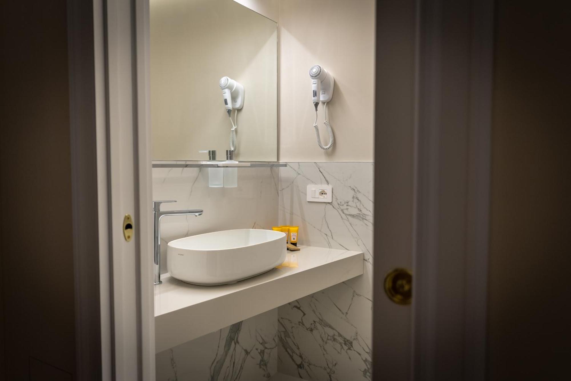 Antica Dimora Pessina Hotel Napoli Ngoại thất bức ảnh