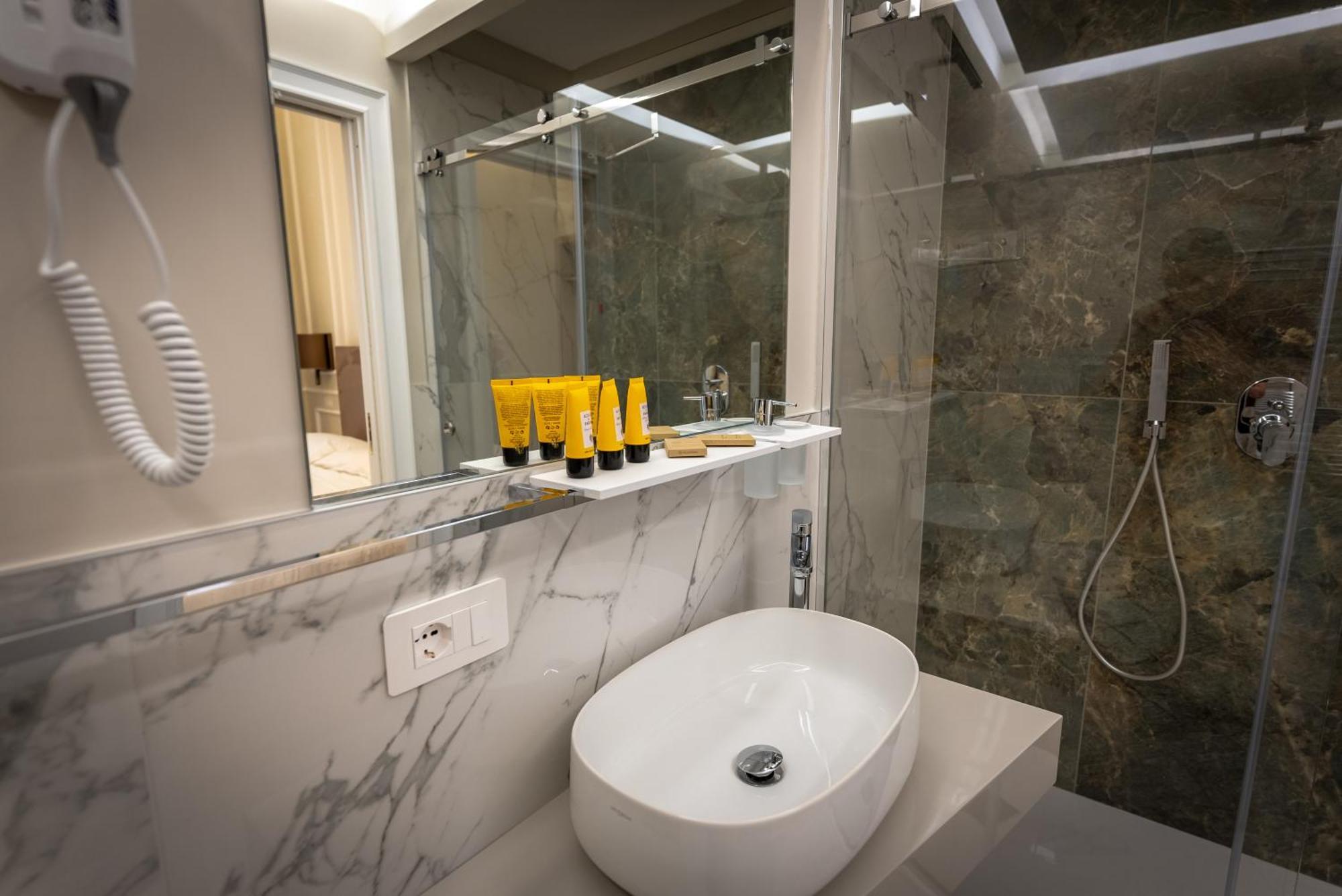 Antica Dimora Pessina Hotel Napoli Ngoại thất bức ảnh