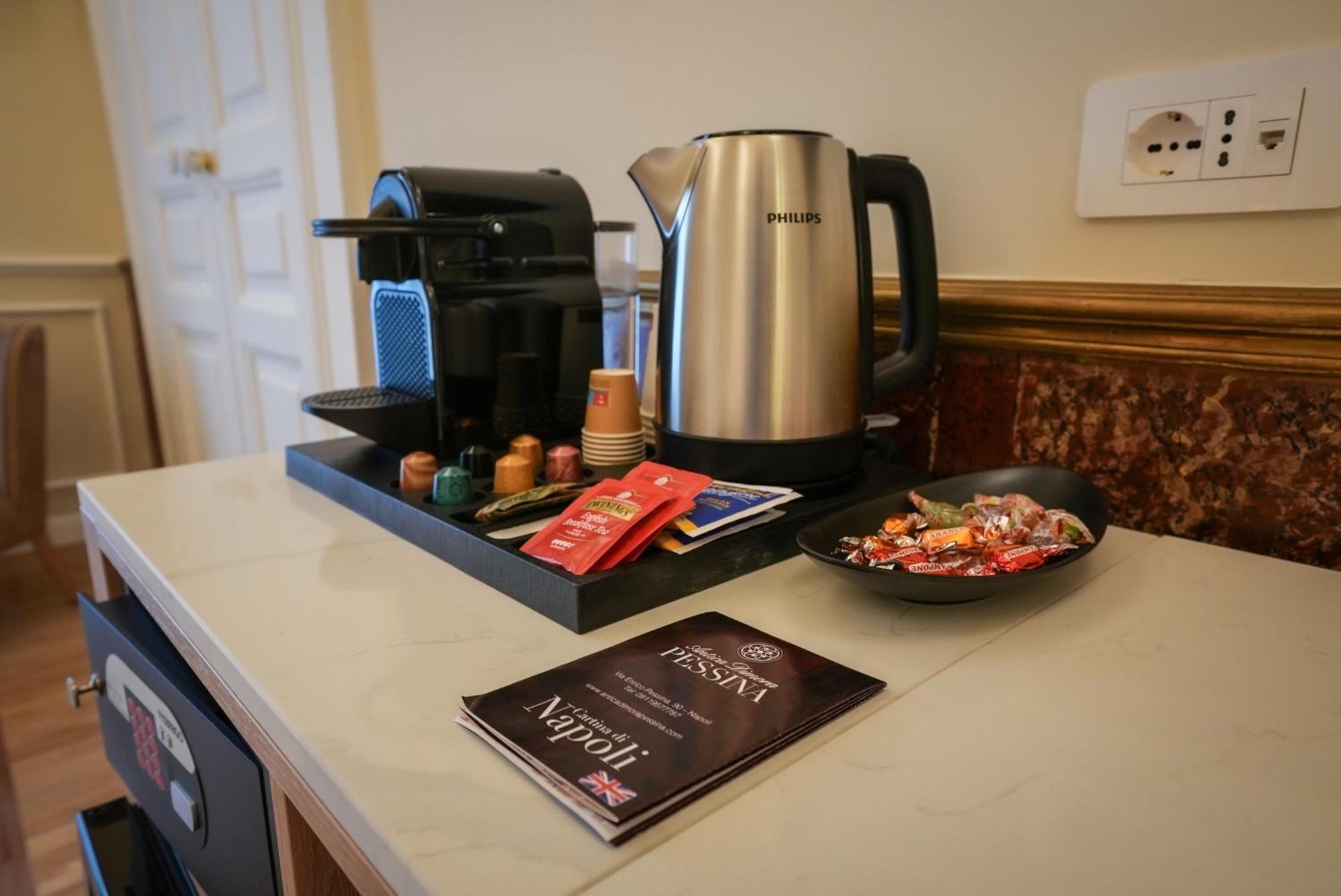 Antica Dimora Pessina Hotel Napoli Ngoại thất bức ảnh